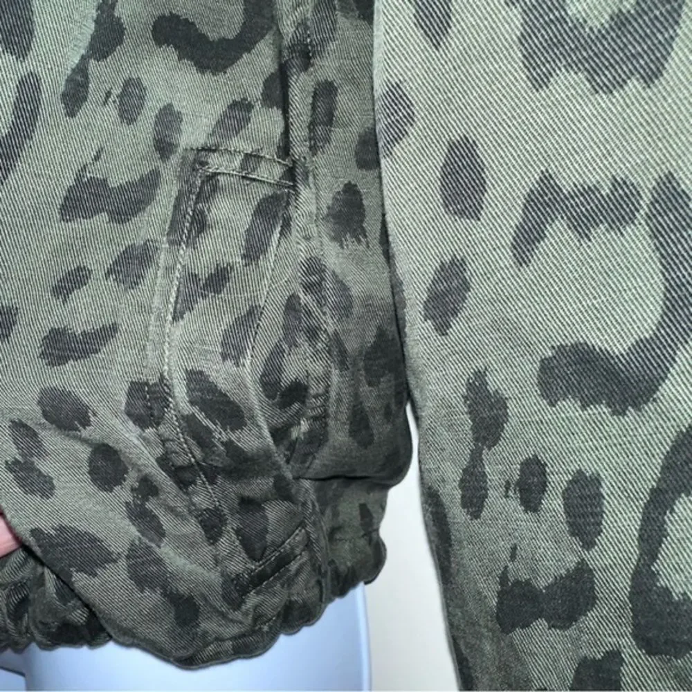 NWOT Rails Collins Utility Jacket S Animal print olive Green